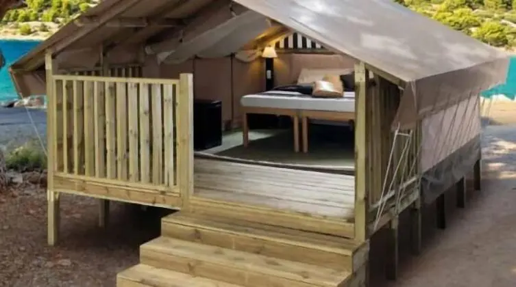 Deluxe Çadır, 1 Yatak Odası, Ortak Banyo, Denize Sıfır