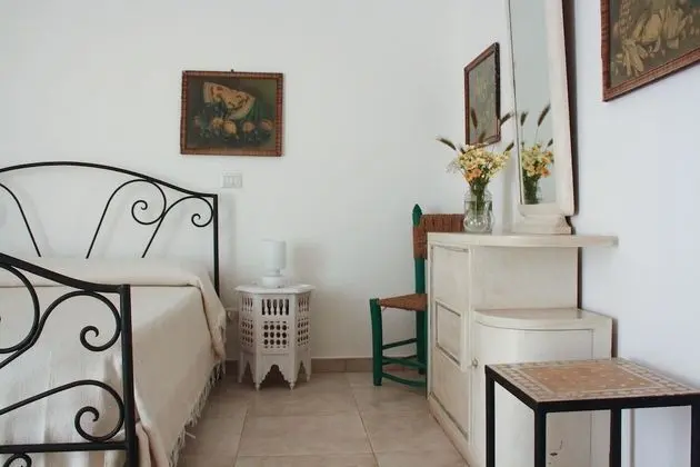 Deluxe Tek Büyük veya İki Ayrı Yataklı Oda, Birden Çok Yatak, Bahçe Manzaralı (Magnolia)