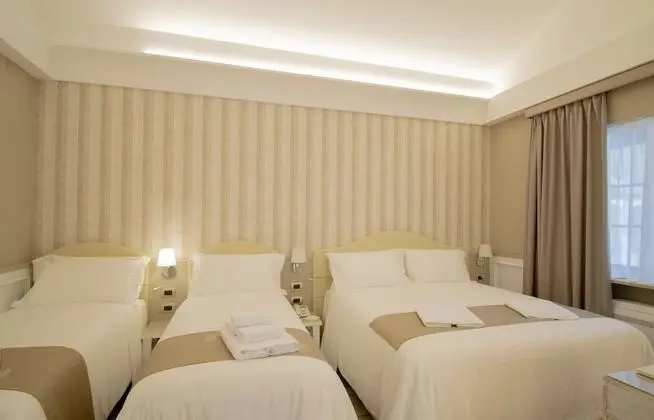 Family Üç Kişilik Oda