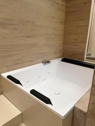 Superior Tek Büyük veya İki Ayrı Yataklı Oda