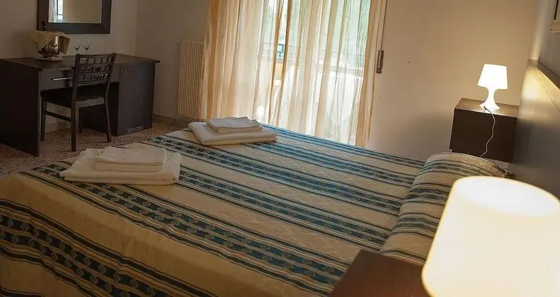 Tek Büyük veya İki Ayrı Yataklı Oda, Balkon