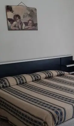 Tek Büyük veya İki Ayrı Yataklı Oda, Balkon