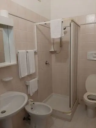 Tek Büyük veya İki Ayrı Yataklı Oda, Balkon