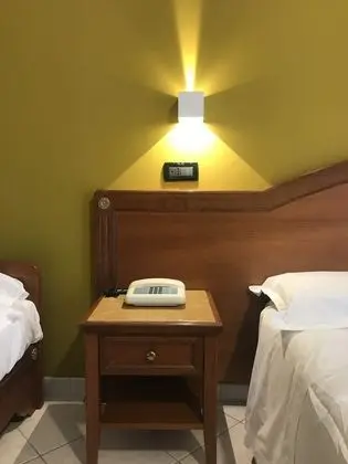 Economy Tek Büyük veya İki Ayrı Yataklı Oda, Ek Bina