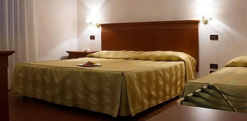 Standard Üç Kişilik Oda, Balkon
