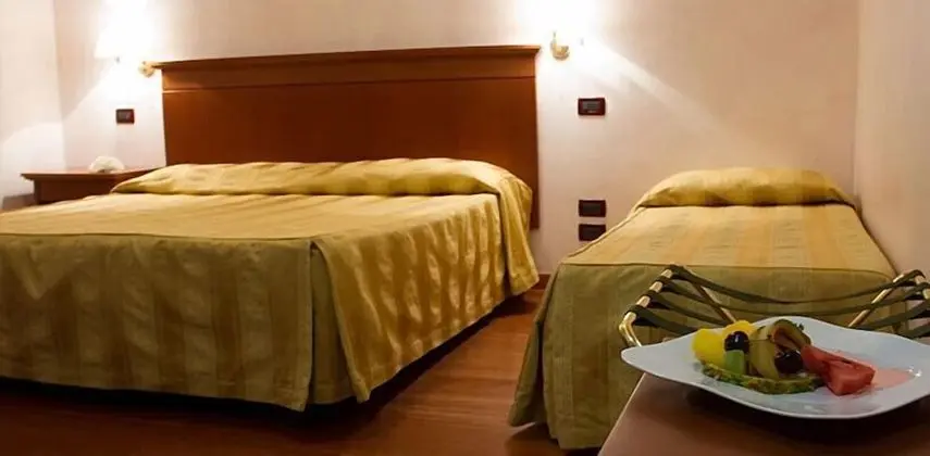 Standard Üç Kişilik Oda, Balkon