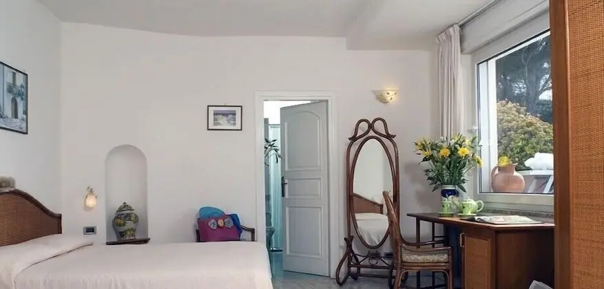 Standard Tek Büyük veya İki Ayrı Yataklı Oda