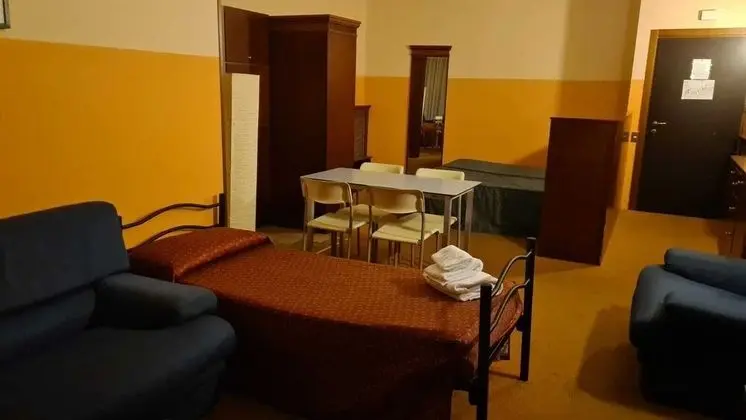 Basic Üç Kişilik Oda, Banyolu/Duşlu