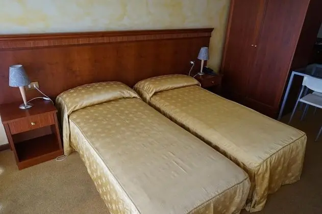 Standard İki Ayrı Yataklı Oda, Banyolu/Duşlu