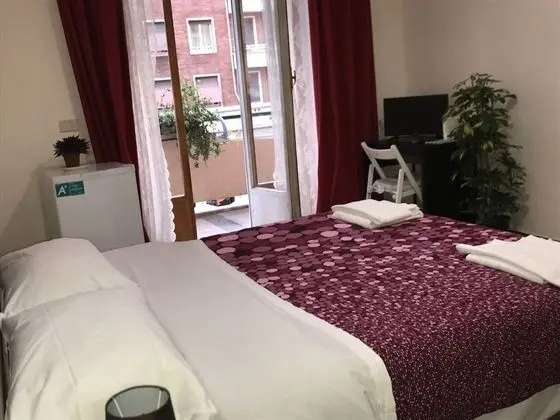 Basic Tek Büyük Yataklı Oda, 1 Yatak Odası, Özel Banyo, Şehir Manzaralı