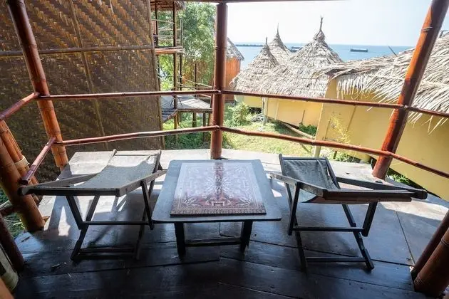 Air-Con Hut