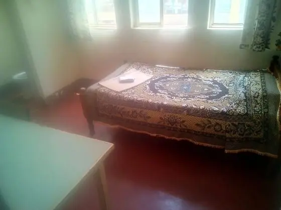 Büyük Yataklı Tek Kişilik Oda