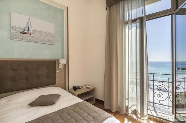 Tek Büyük Yataklı Oda, Deniz Manzaralı