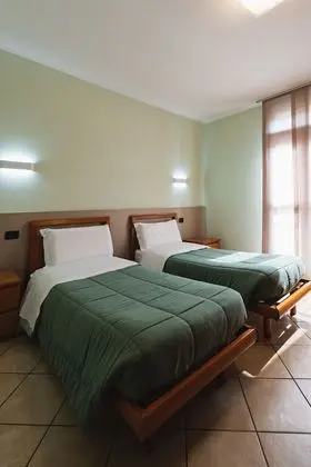 Tek Büyük veya İki Ayrı Yataklı Oda