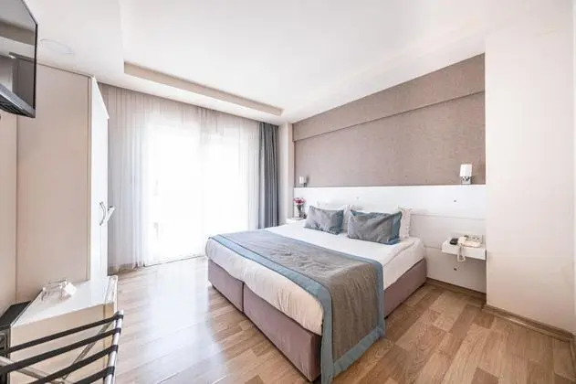 Standart Oda, Deniz veya Kara Manzaralı