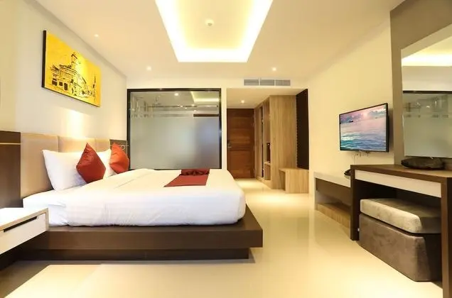Deluxe Double Room with Balcony