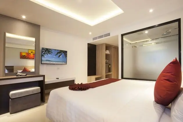 Deluxe Double Room with Pool Access