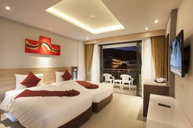 Deluxe Twin Room with Balcony