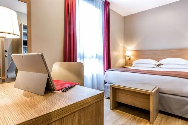 Classic Tek Büyük Yataklı Oda, Şehir Manzaralı