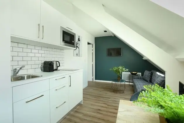 1-Bedroom Apartment