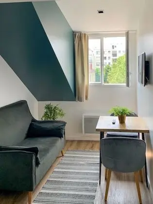 1-Bedroom Apartment