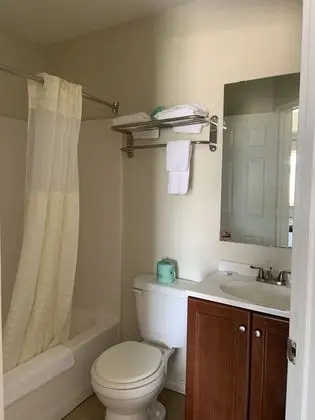Standard Oda, 1 Büyük (Queen) Boy Yatak, Sigara İçilmez, Küçük Mutfak