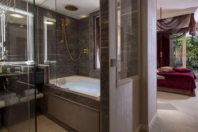 Deluxe Tek Büyük Yataklı Oda (Precieuse)