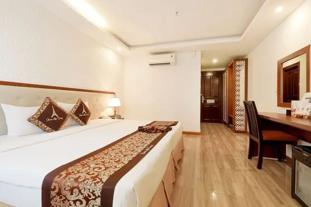 Deluxe Tek Büyük Yataklı Oda, Şehir Manzaralı