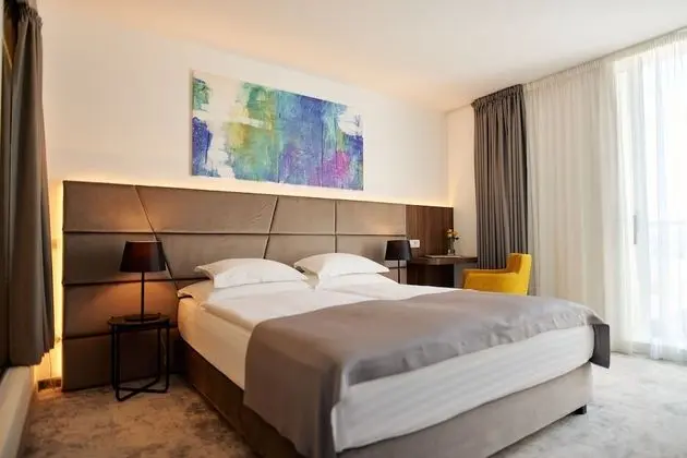 Standard Tek Kişilik Oda, Kısmi Deniz Manzaralı