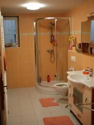 Apart Daire, 2 Yatak Odası, Mutfak