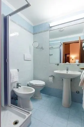 Classic Tek Büyük veya İki Ayrı Yataklı Oda