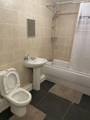 Standard Apart Daire, Özel Banyo