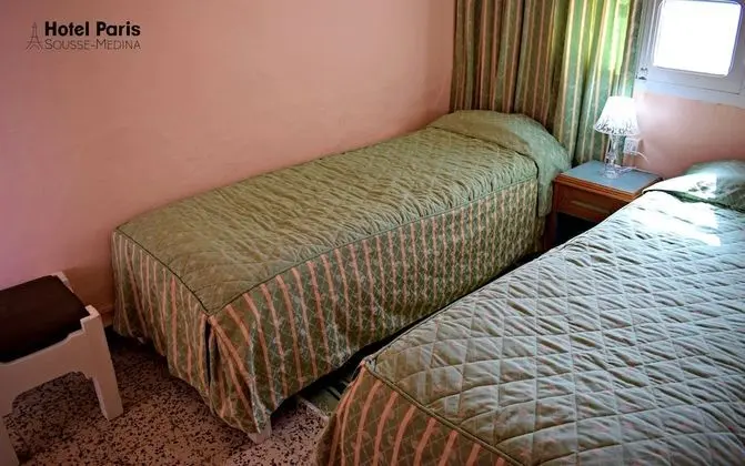 Tek Büyük veya İki Ayrı Yataklı Oda, Ortak Banyo