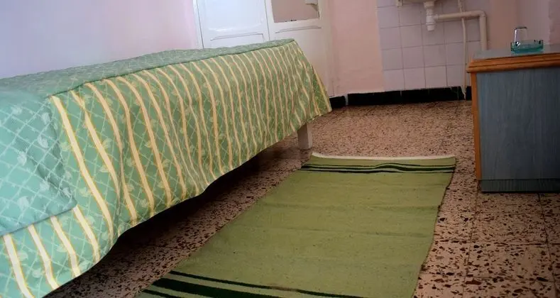 Tek Kişilik Oda, Ortak Banyo