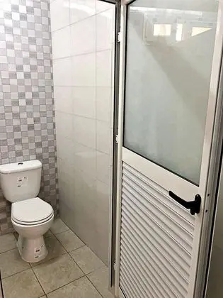 Tek Kişilik Oda, Ortak Banyo