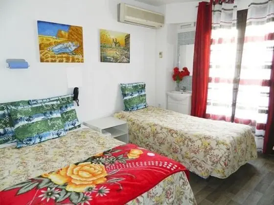 Tek Büyük Yataklı Oda