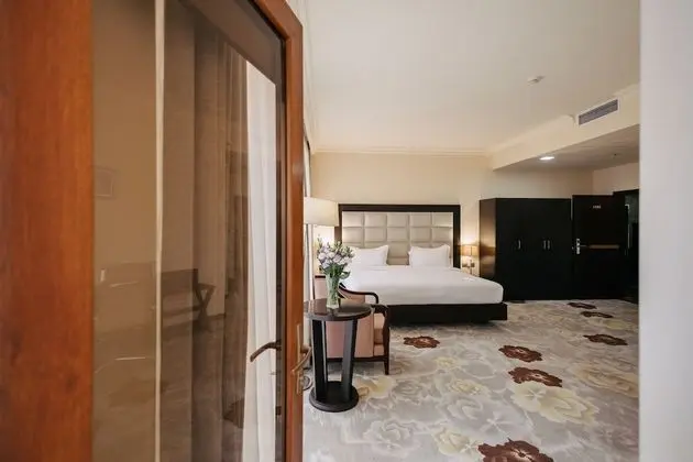Deluxe Tek Büyük Yataklı Oda