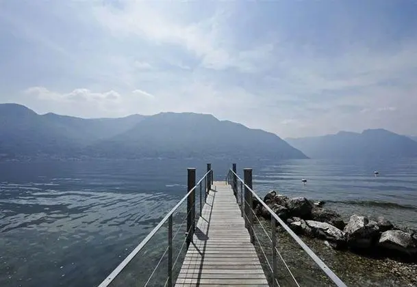 Honeymoon Villa, Birden Çok Yatak, Göl Kenarı (Villa Parisi)