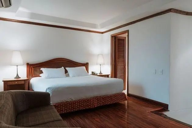 HABITACION SUITE GRAND, JACUZZI (GRAND SUITE JACUZZI)