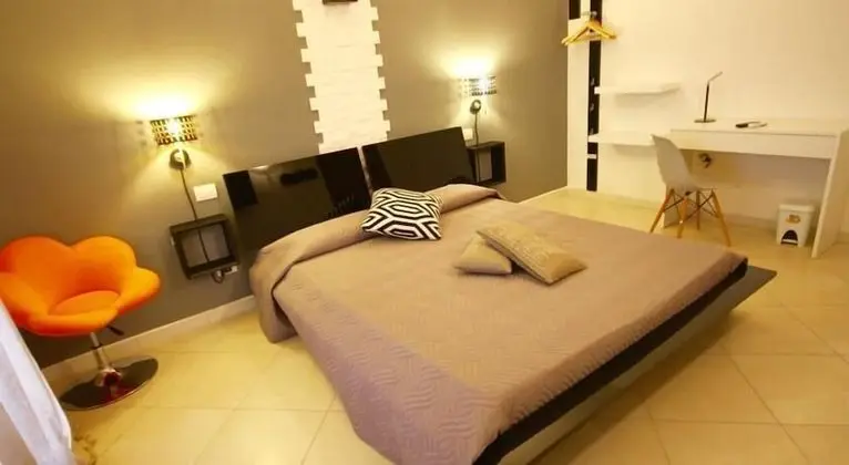 Tek Büyük Yataklı Oda