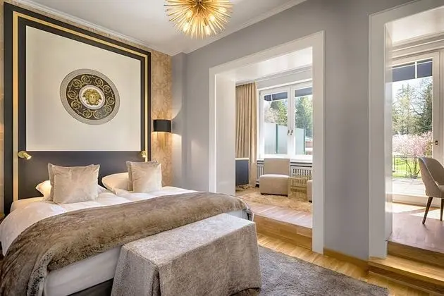 Classic Tek Büyük Yataklı Oda