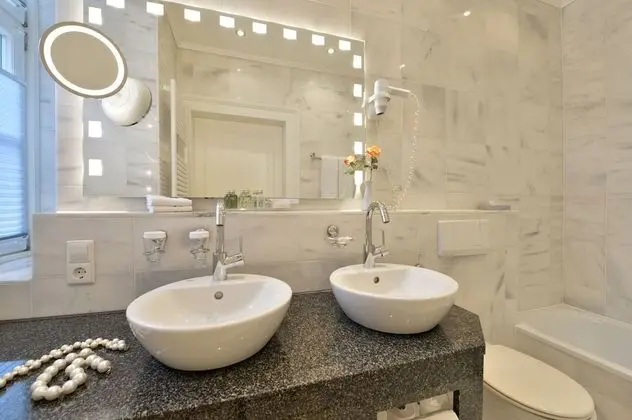 Classic Tek Büyük Yataklı Oda