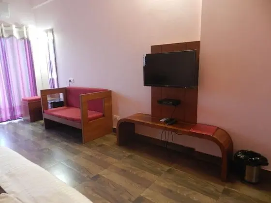 Superior Oda, 1 Çift Kişilik Yatak, Sigara İçilebilir, Şehir Manzaralı