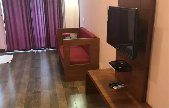 Superior Oda, 1 Çift Kişilik Yatak, Sigara İçilebilir, Şehir Manzaralı