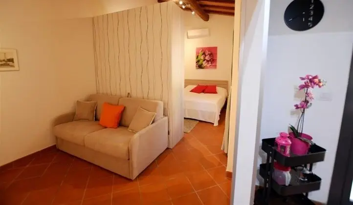 Apart Daire, 1 Büyük (Queen) Boy Yatak ve Çekyat, Sigara İçilmez