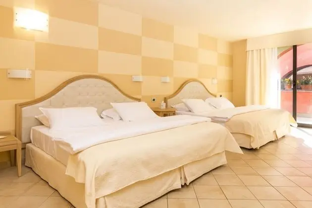 Family Dört Kişilik Oda