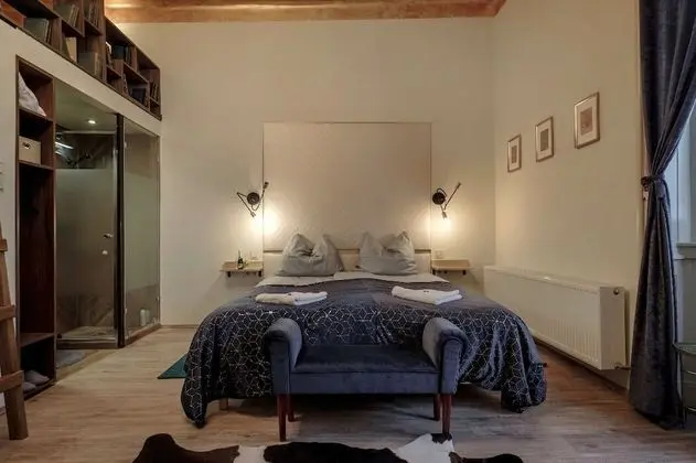 Golden Suite