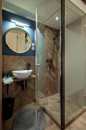 Golden Suite