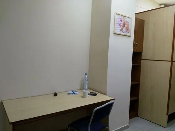 Ortak Ranzalı Oda, Sadece kadınlar için (bed in 6-beds female dormitory room)