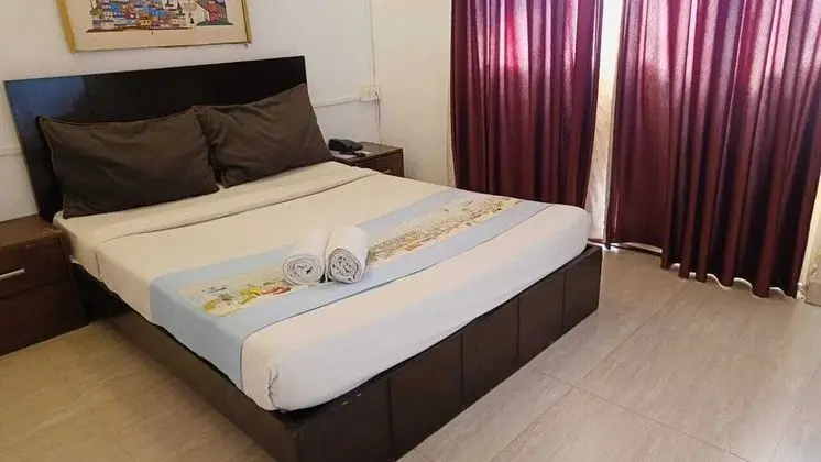 Standard Tek Büyük Yataklı Oda